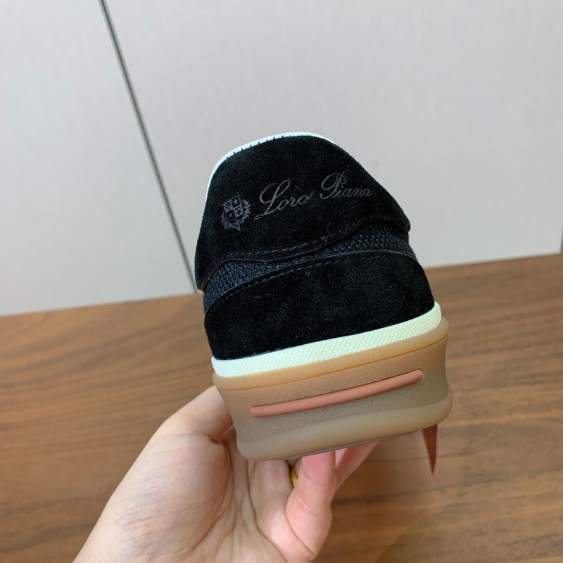 L0r0 P1ana sneakers